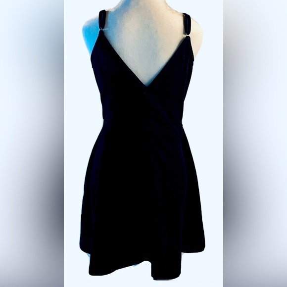 Velma Ladder Trim Flare Women’s Black Stretch Spaghetti Strap Mini Dress Size M - Picture 2 of 7